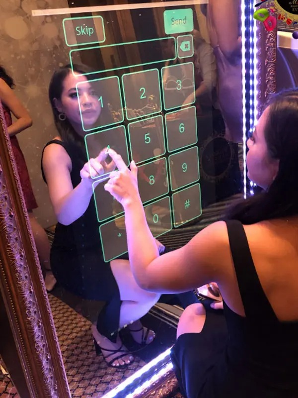 Mirror Photo Booth - Pittsburgh Rental