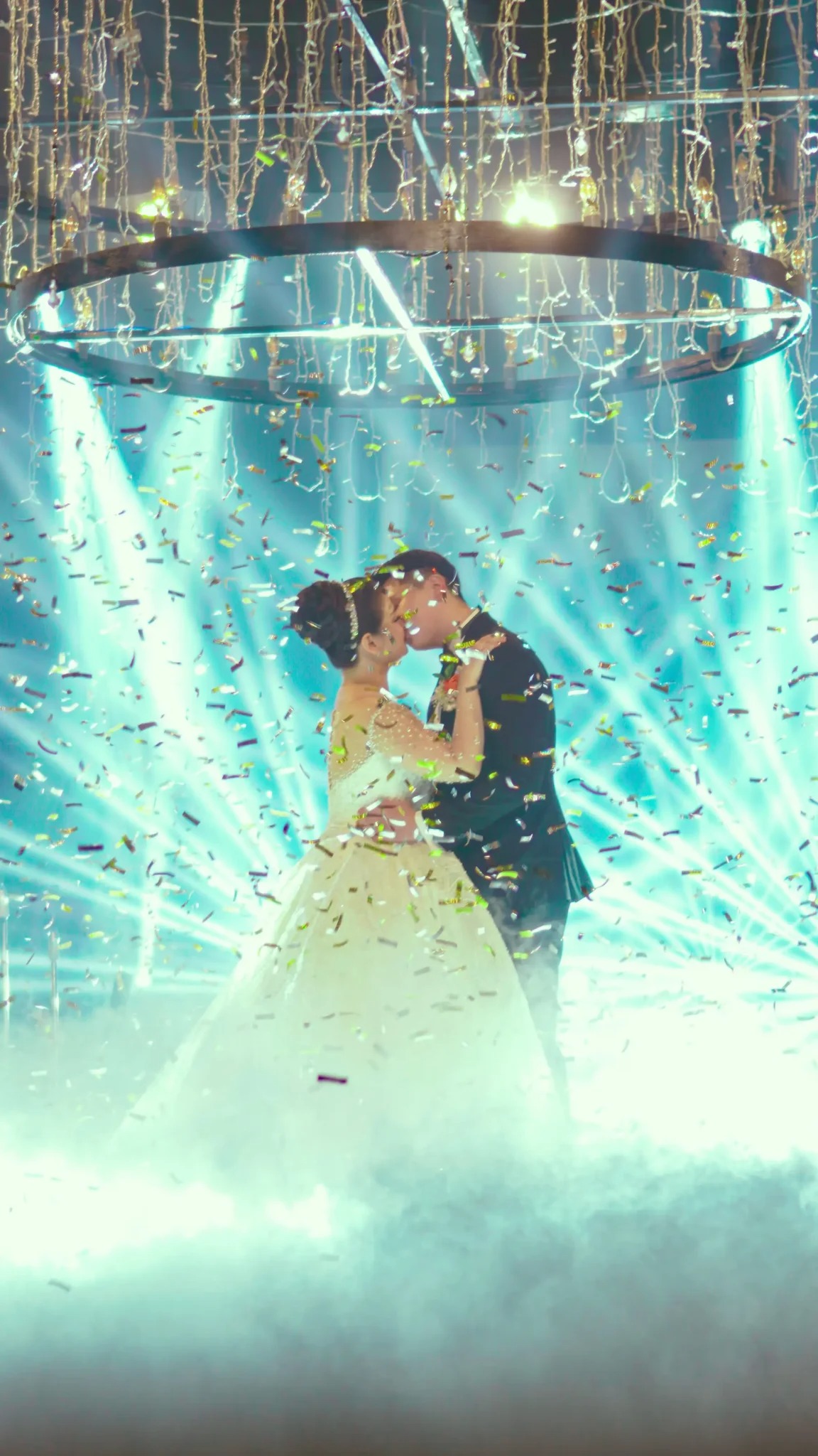 Special Effects for Wedding- Dancing On A Cloud